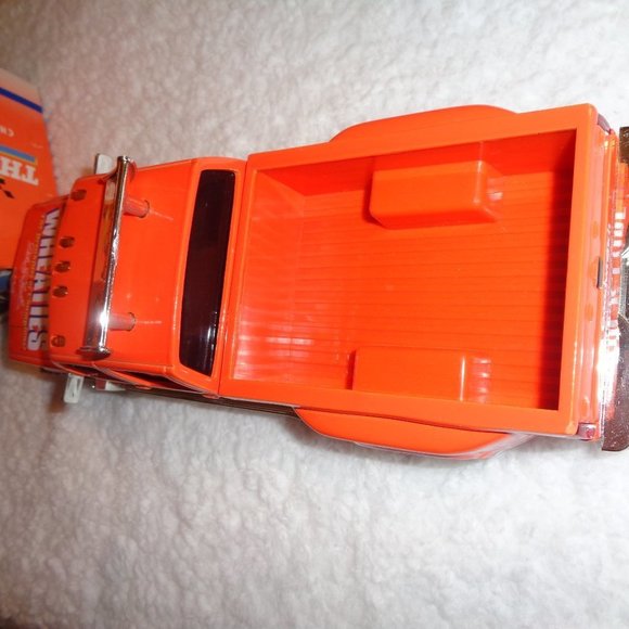 DALE Earnhardt Wheaties Dually Bank Action 1/24 Scale - Picture 5 of 9